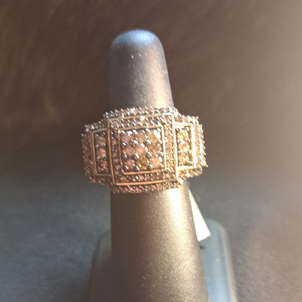 Elegant Champaign Diamond Gold Ring